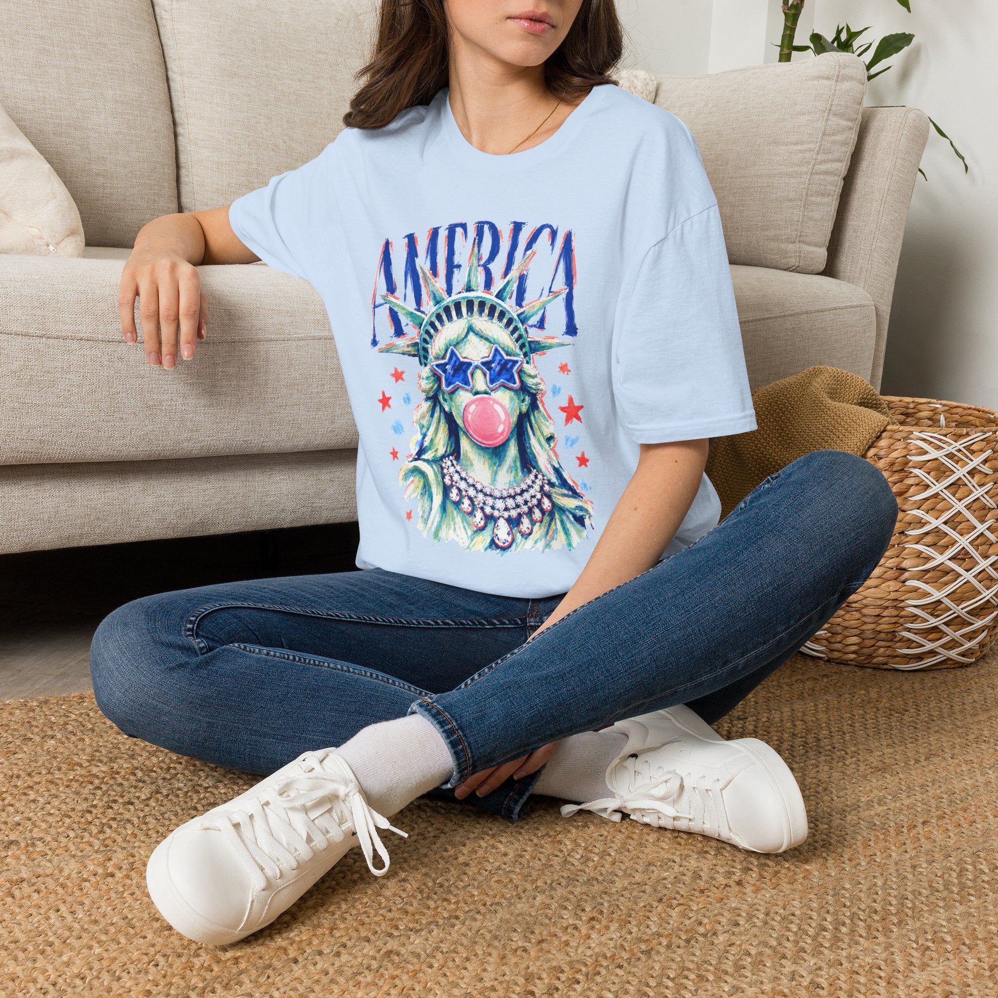 America Statue of Liberty Graphic T-Shirt — Patriotic 4th of July Tee with Sunglasses & Bubble Gum